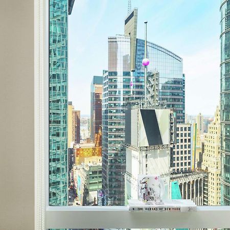 Hilton Garden Inn New York - Times Square Central Bagian luar foto