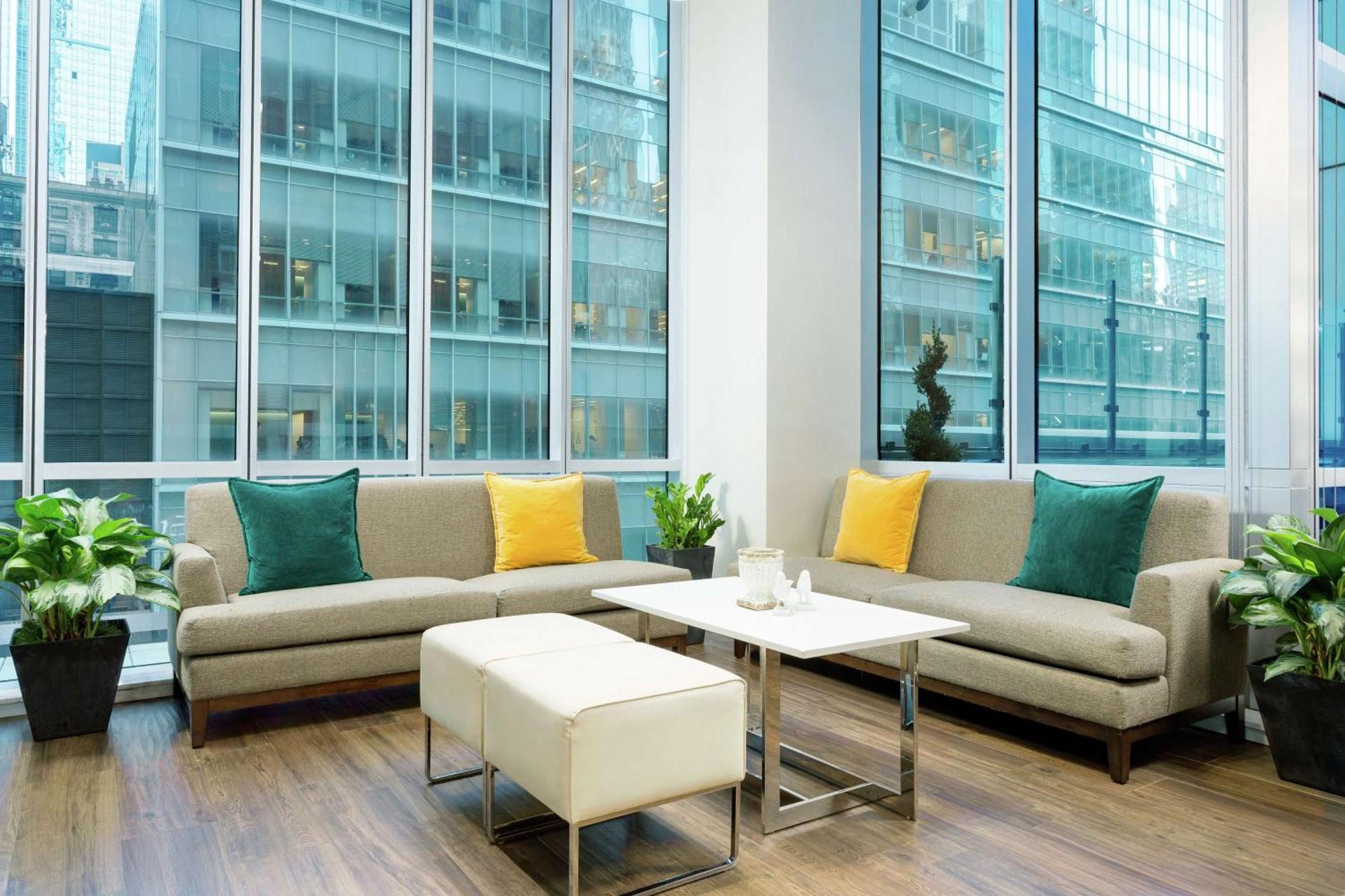 Hilton Garden Inn New York - Times Square Central Bagian luar foto
